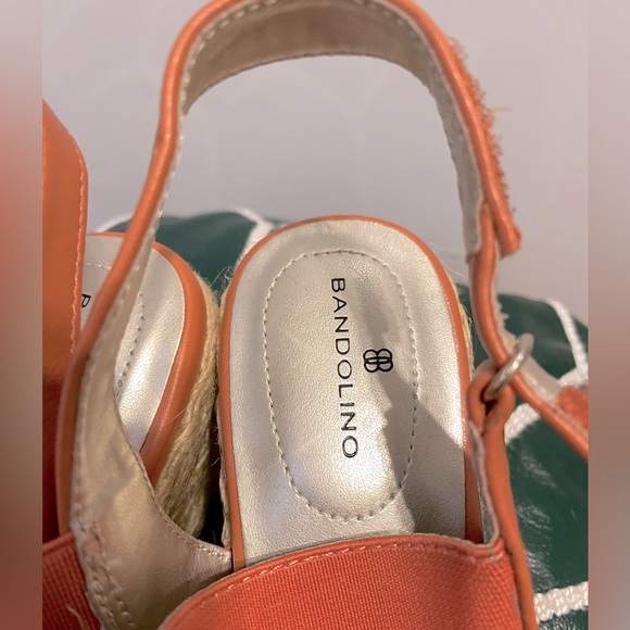 Bandolino wedge sandals in orange - Picture 4 of 4